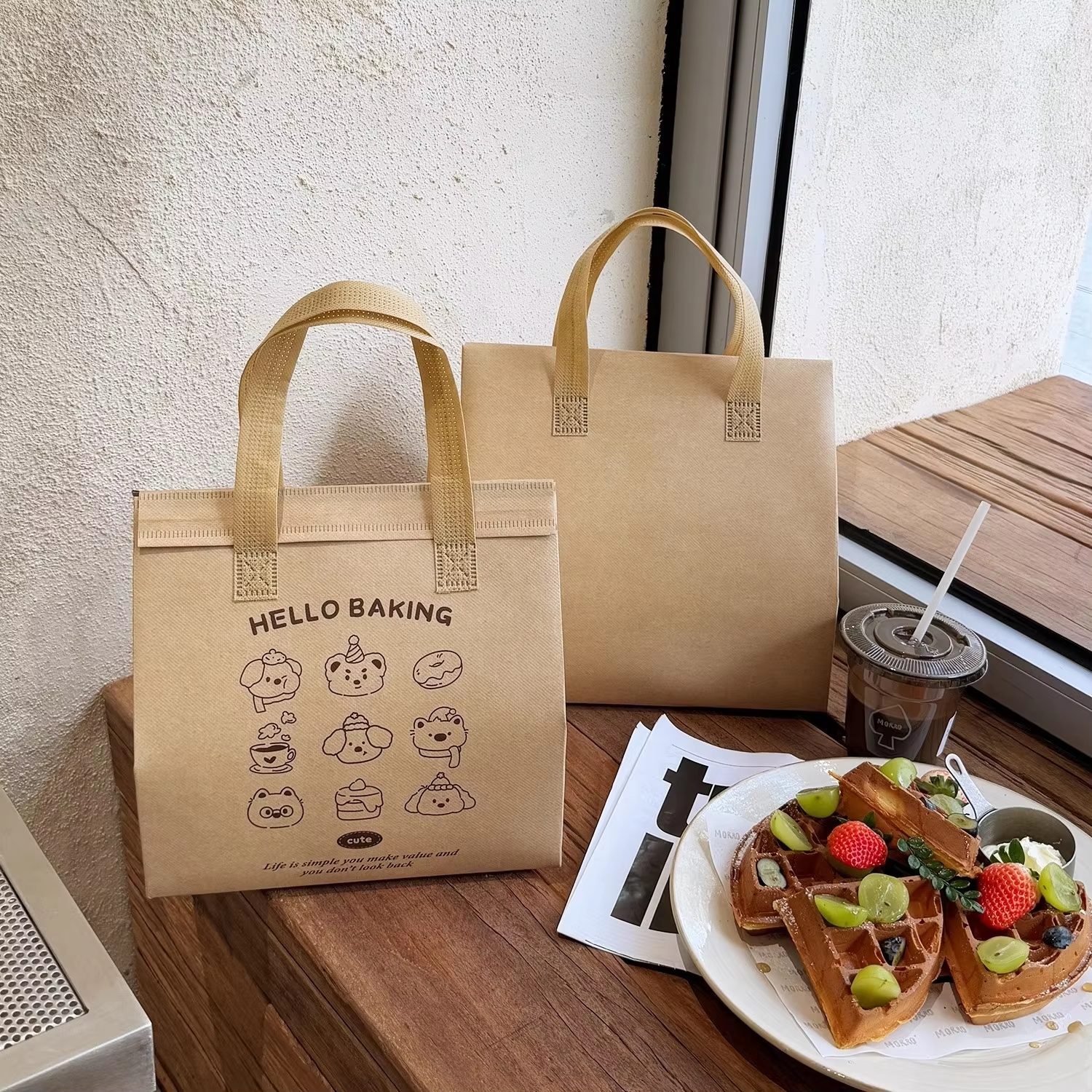 Disposable Aluminum Foil Insulated Takeaway Bag with Handles, Custom Logo Available
