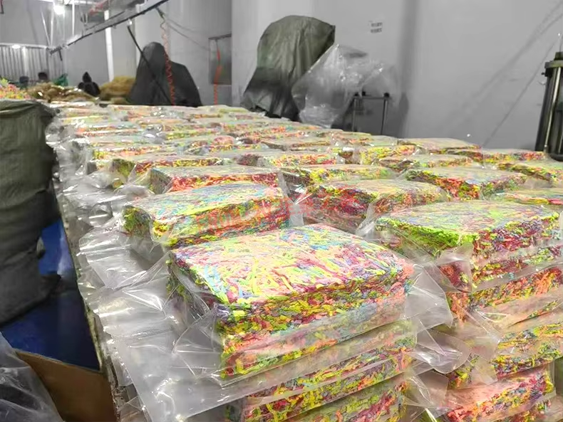 Raffia packaging filling